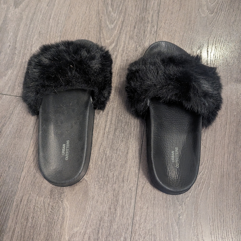 Fur Slides - Picture 3 of 3